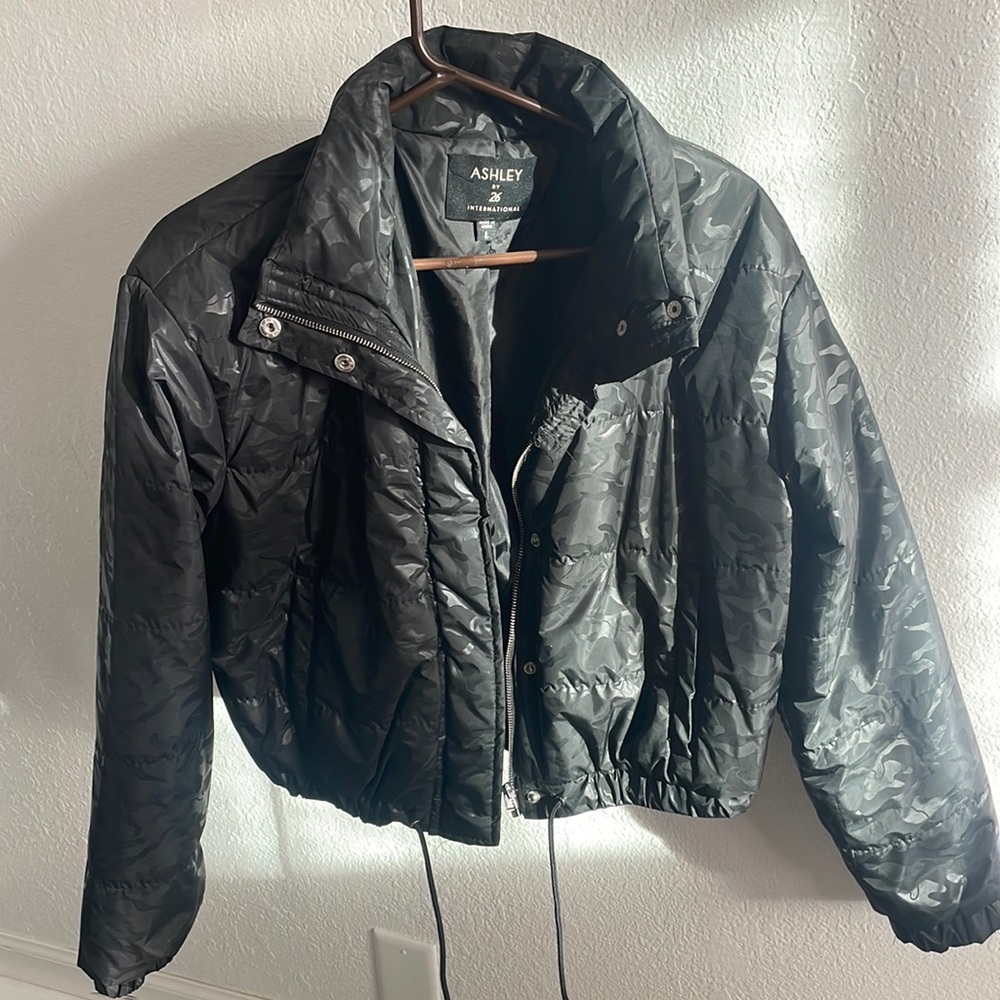 Black puffer jacket